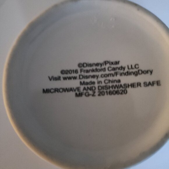 Disney "Finding Dory" Mug - Picture 3 of 3